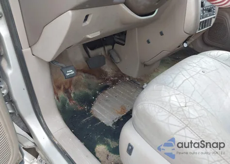 2001 Toyota Sienna Xle z USA, uszkodzony, nr VIN 4T3ZF13C81U390439